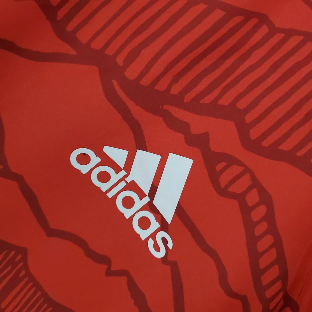 2021/2022 Windbreaker Football Jersey Bayern Munich Red 1:1 Thai Quality - view 5