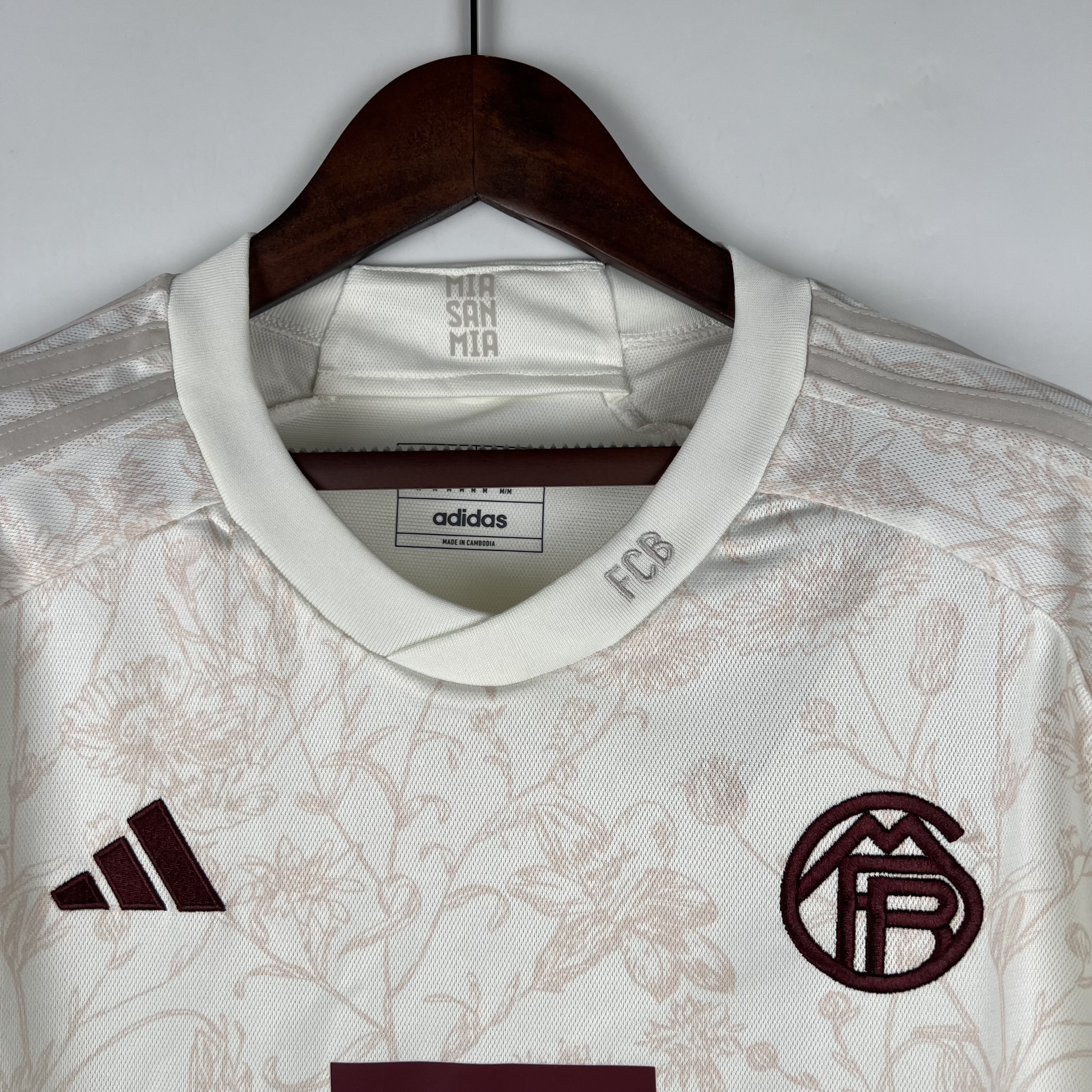 23-24 Bayern Munich Third Away Fan Version - view 9