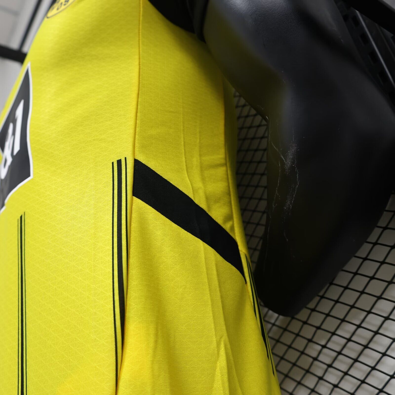 24-25 Borussia Dortmund Home Soccer Jersey Player Version - view 12