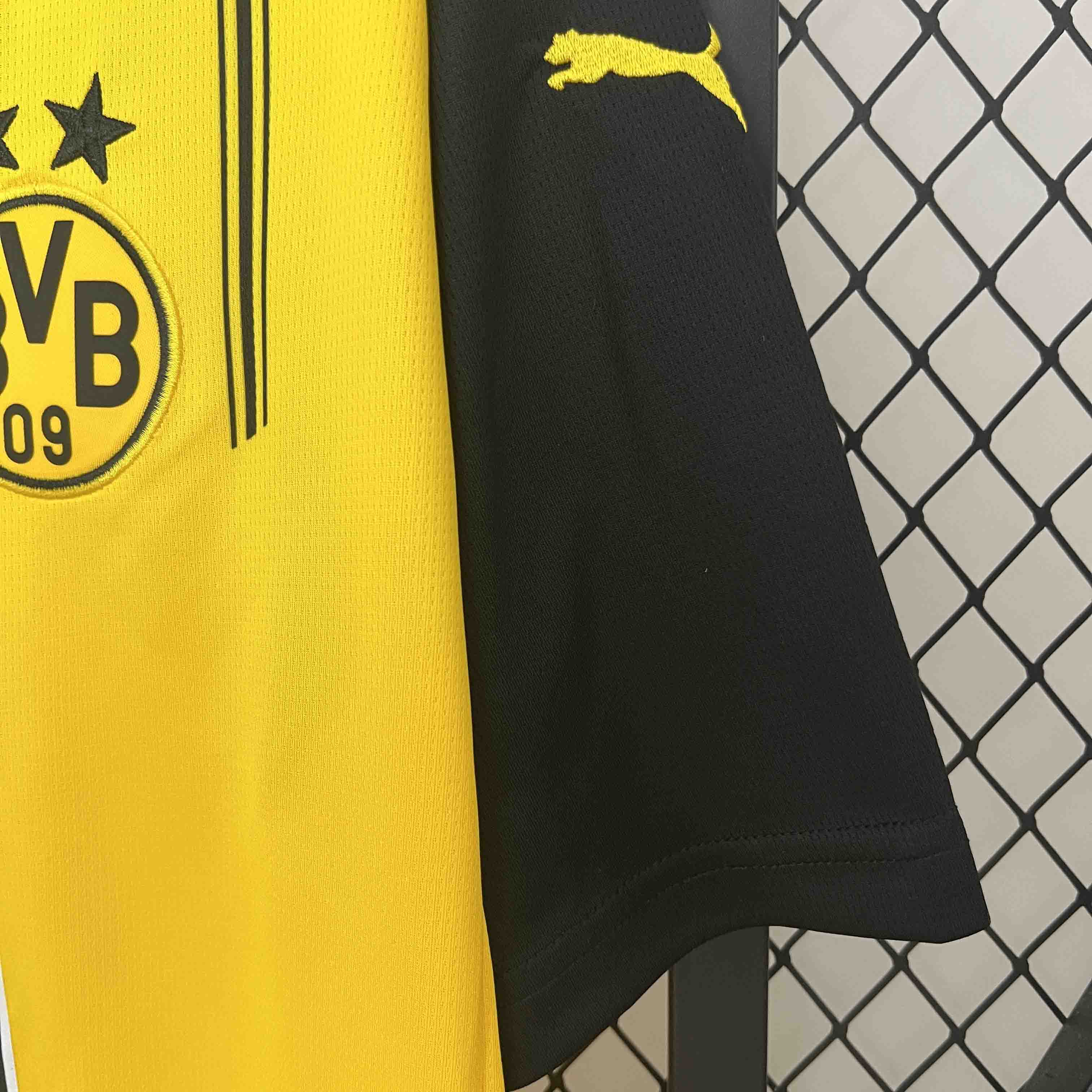 24-25 Borussia Dortmund Home Soccer Jersey - view 7