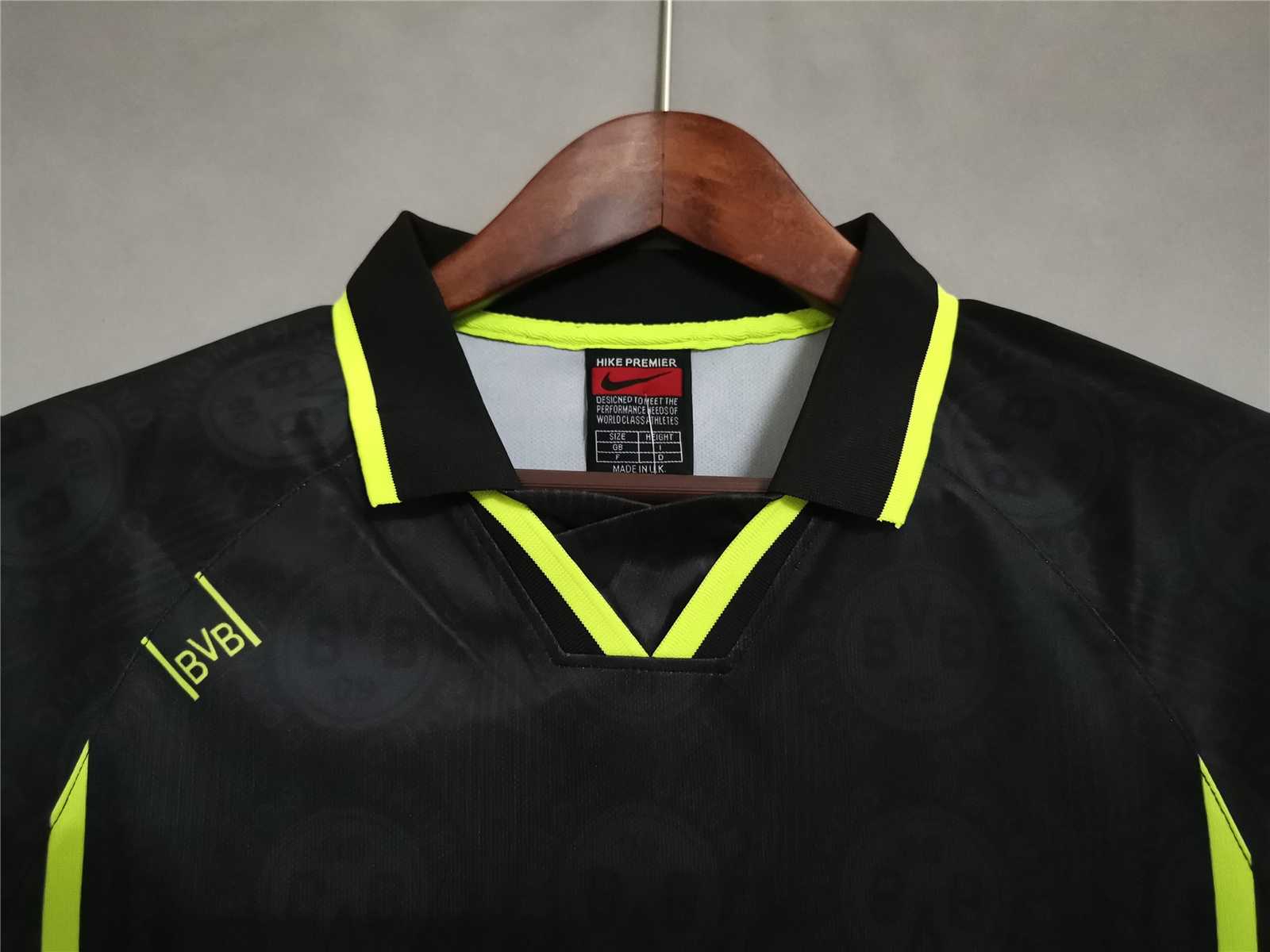 1995-1996 Borussia Dortmund Home Retro Jersey - view 4