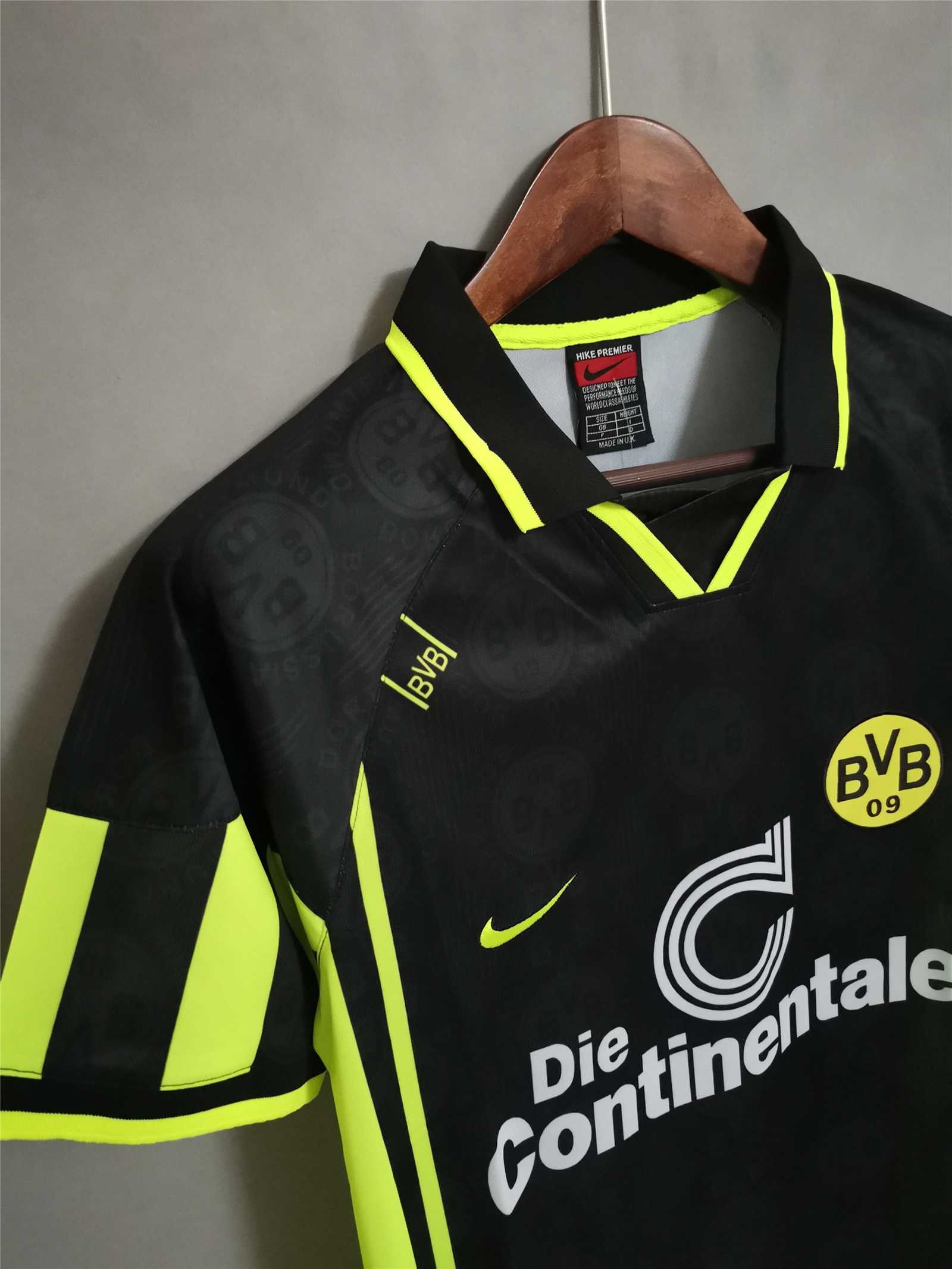 1995-1996 Borussia Dortmund Home Retro Jersey - view 5