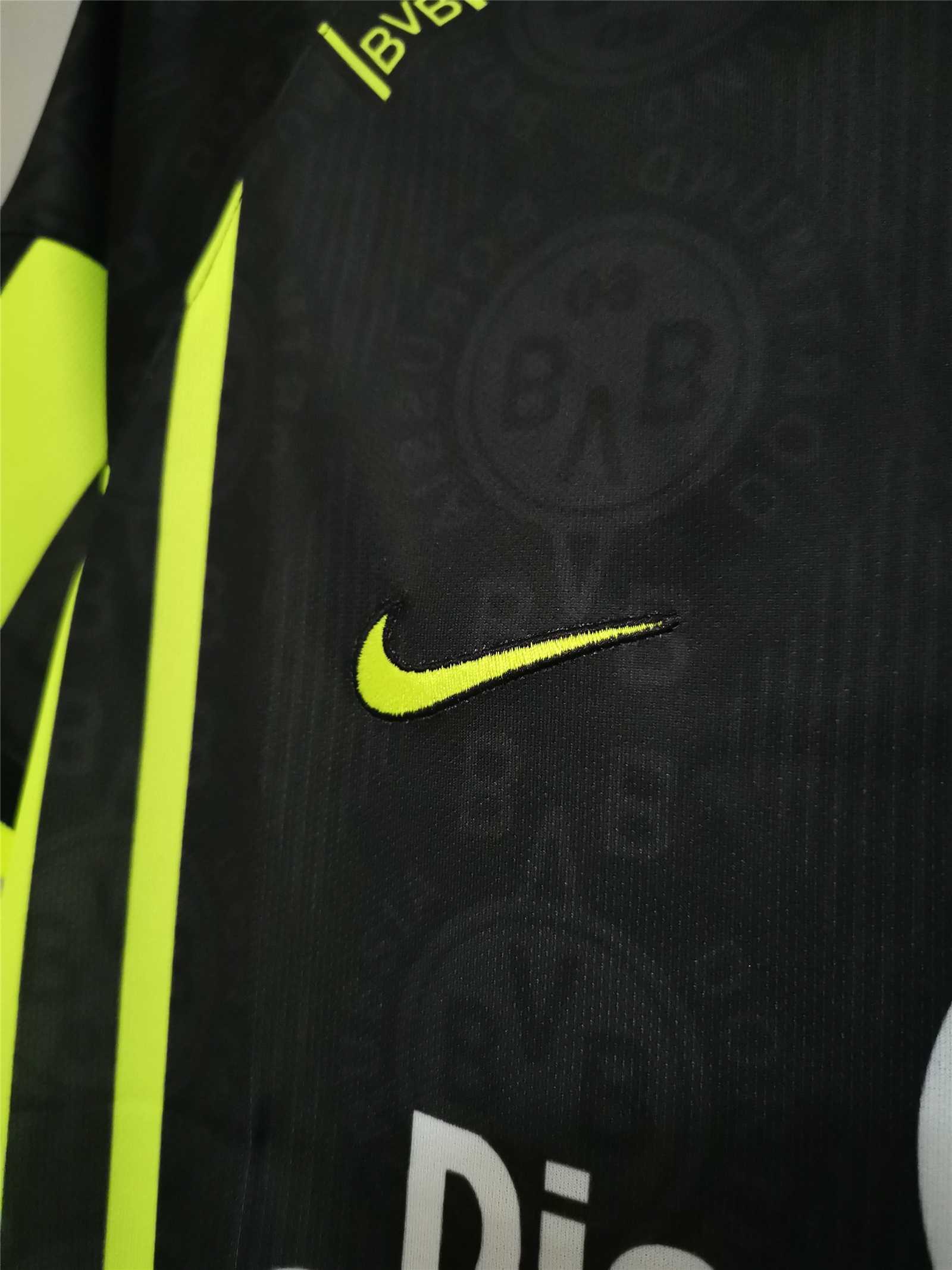 1995-1996 Borussia Dortmund Home Retro Jersey - view 8