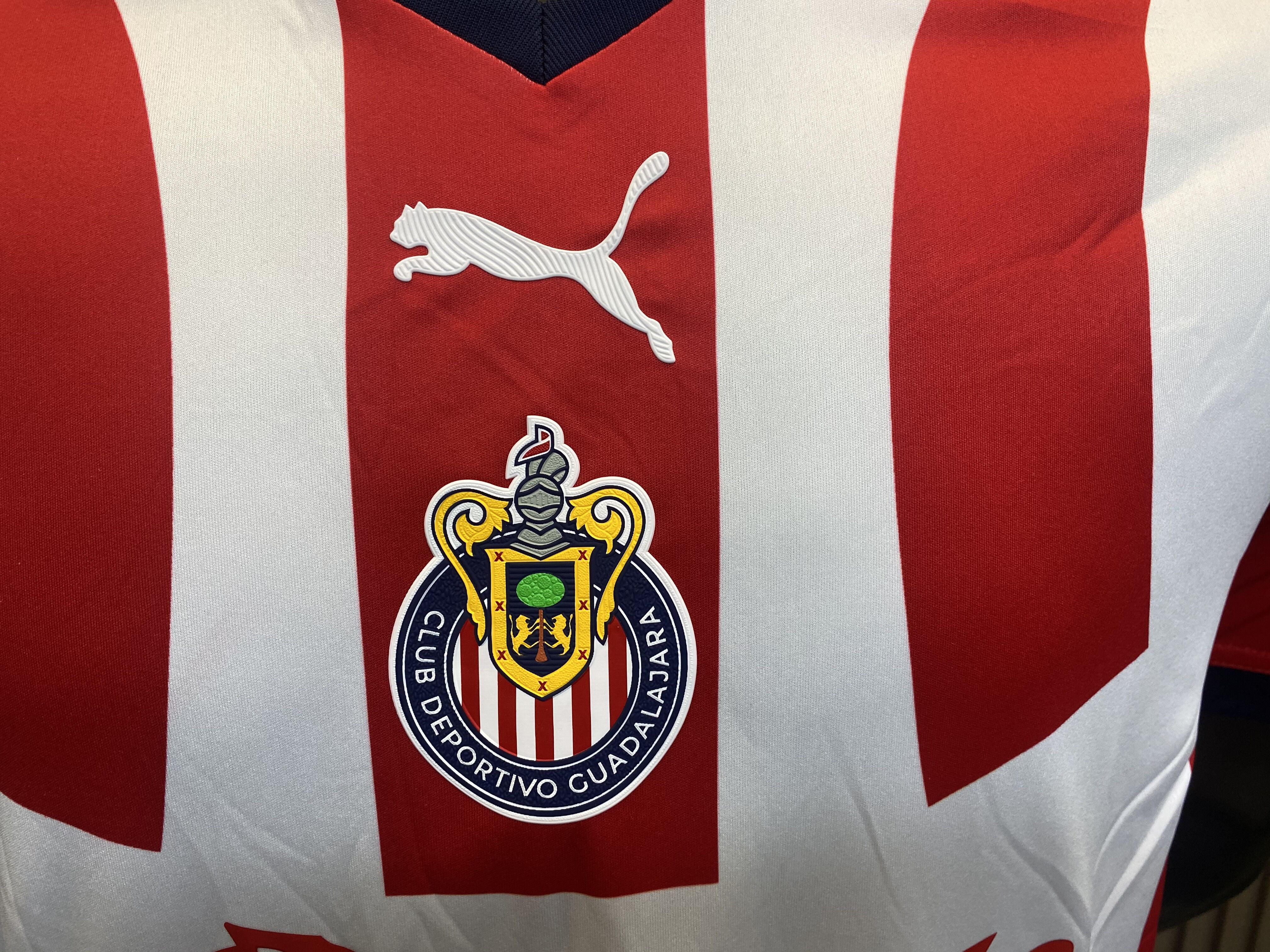 23-24 Chivas  Home Jersey Player Version - view 12