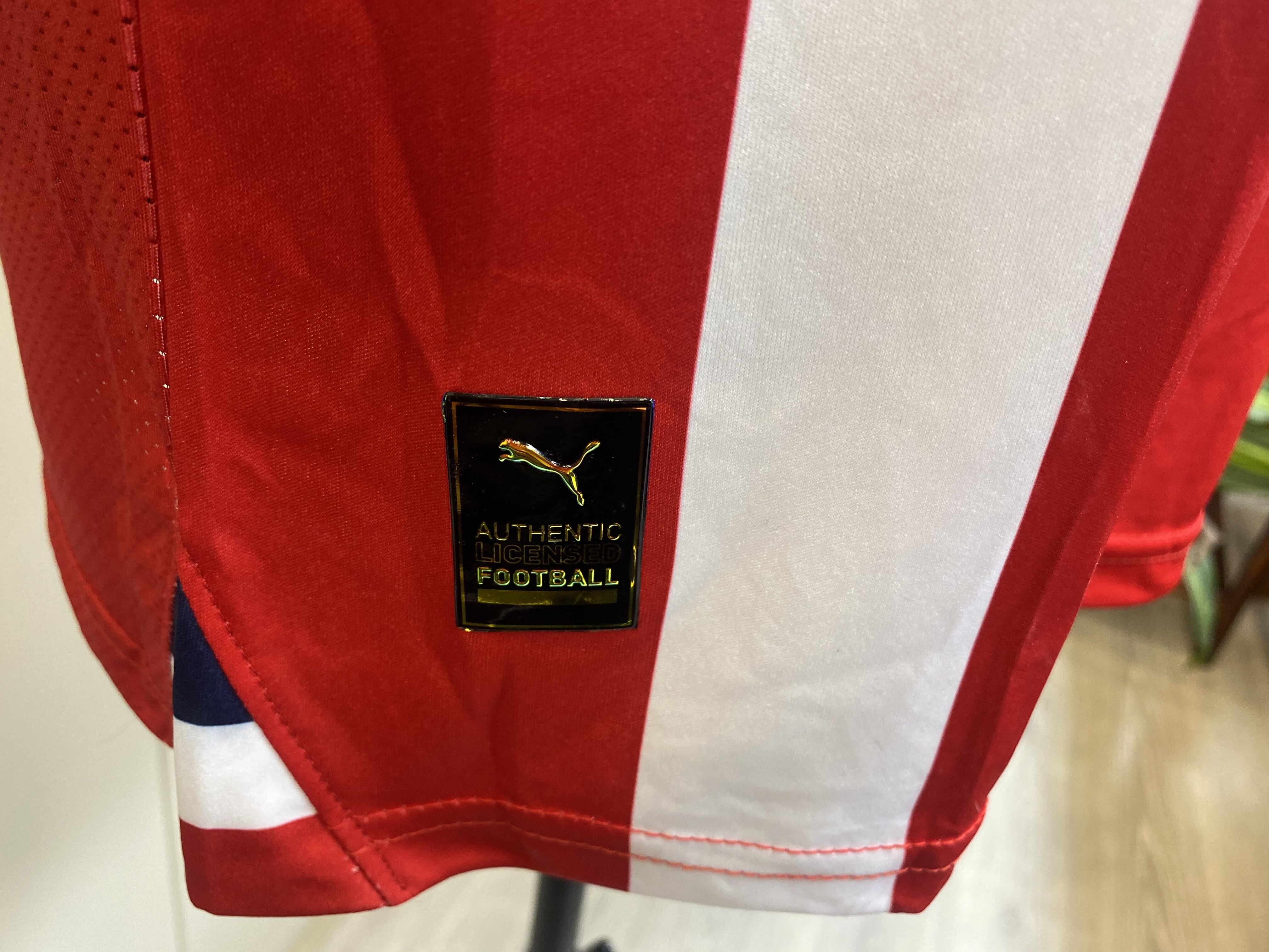 23-24 Chivas  Home Jersey Player Version - view 5
