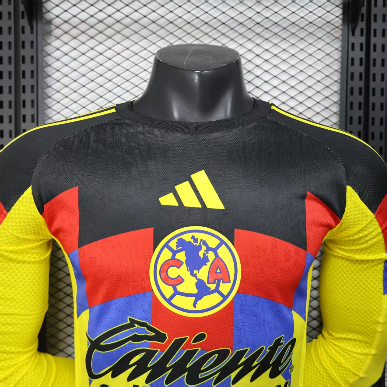 25-26 Club America  Home Soccer Jersey Player Version Long Sleeve - view 5