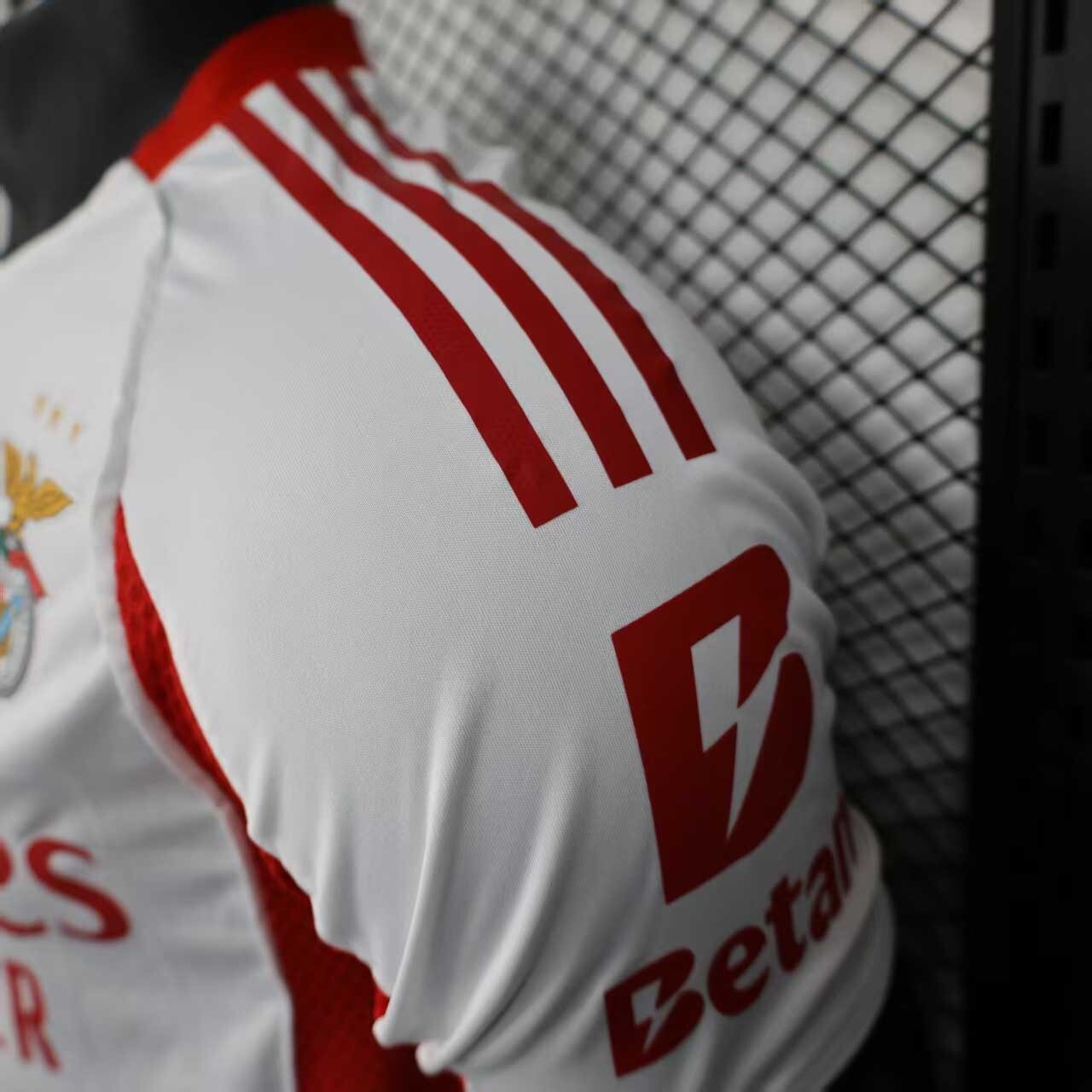 25-26 Benfica Third Away Football Jersey Player Version - view 6
