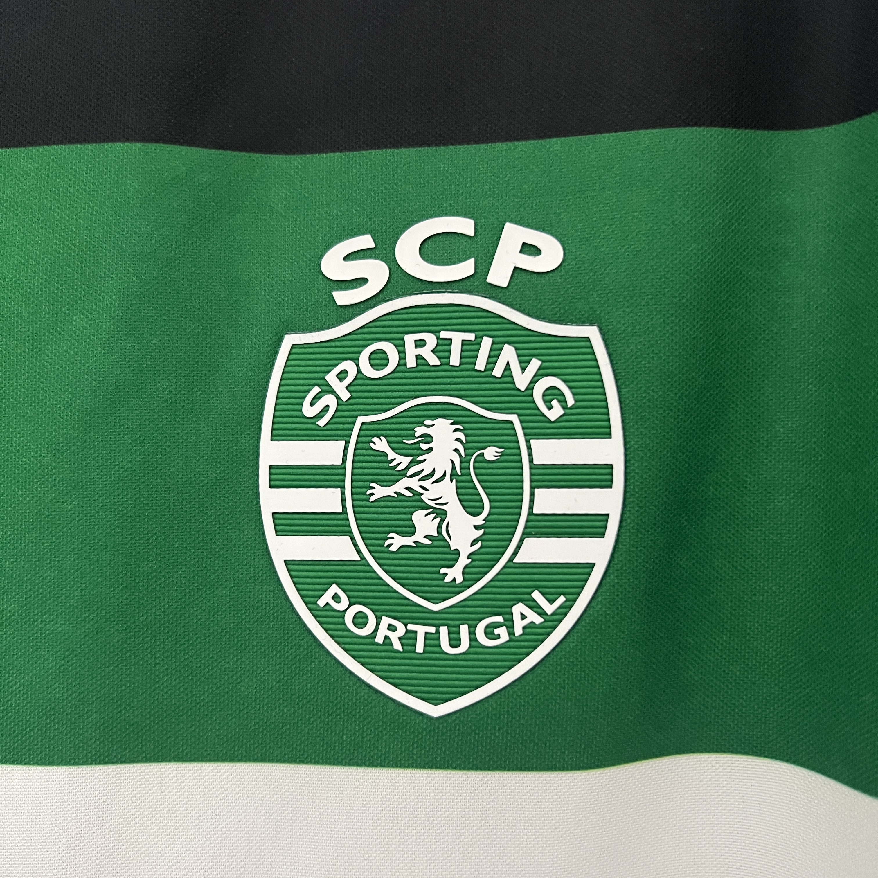 24-25 Sporting CP  Home Soccer Jersey - view 4