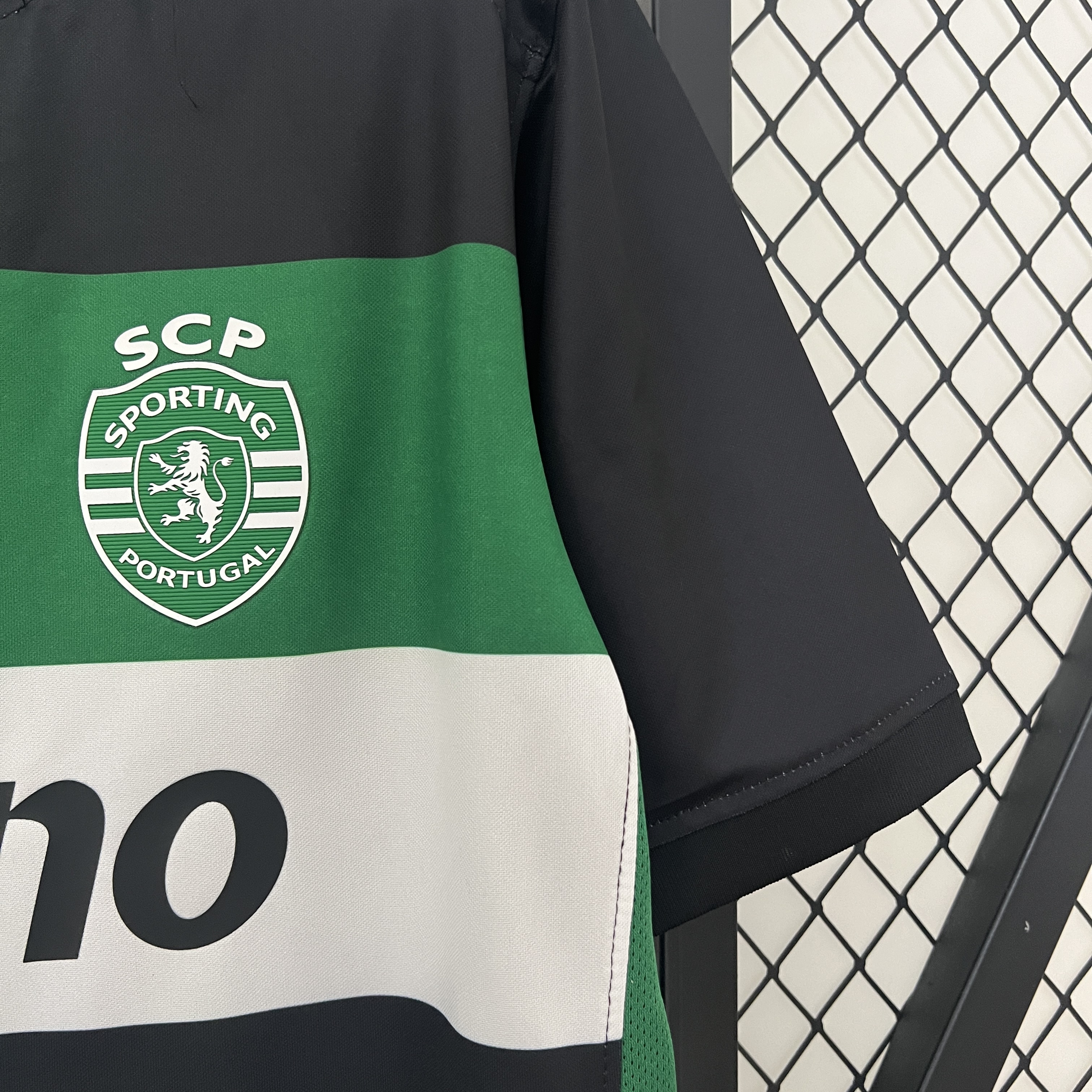 24-25 Sporting CP  Home Soccer Jersey - view 9