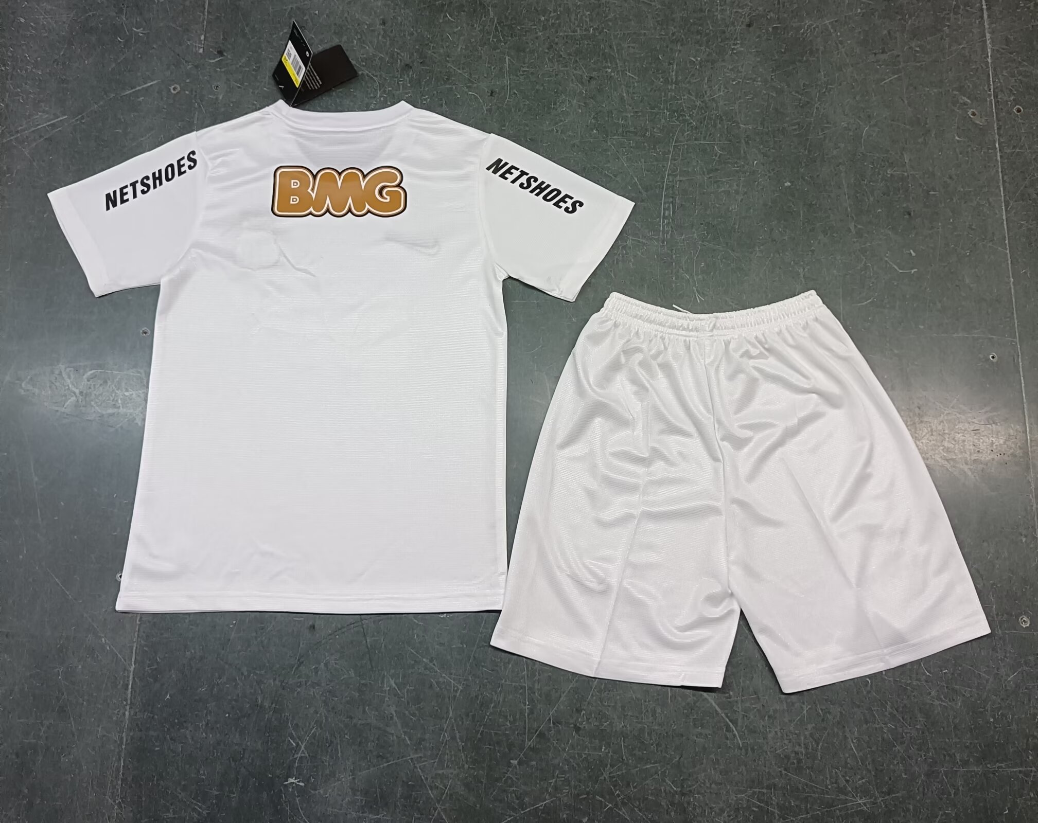 2011/12 Santos FC Home Retro Kids Kit Jersey+Shorts - view 6