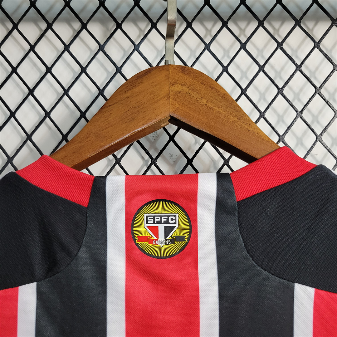 23-24 Sao Paulo FC Away Soccer Jersey - view 11