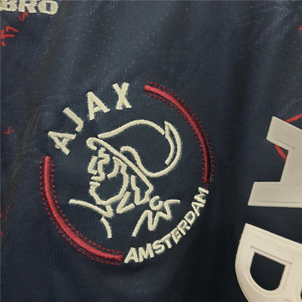 1994-1995 Ajax Away Retro Jersey - view 6