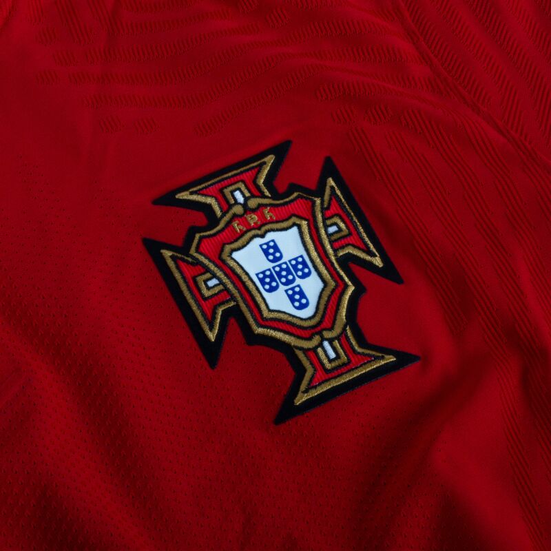 2020/21 Portugal Home Soccer Jersey - gallery