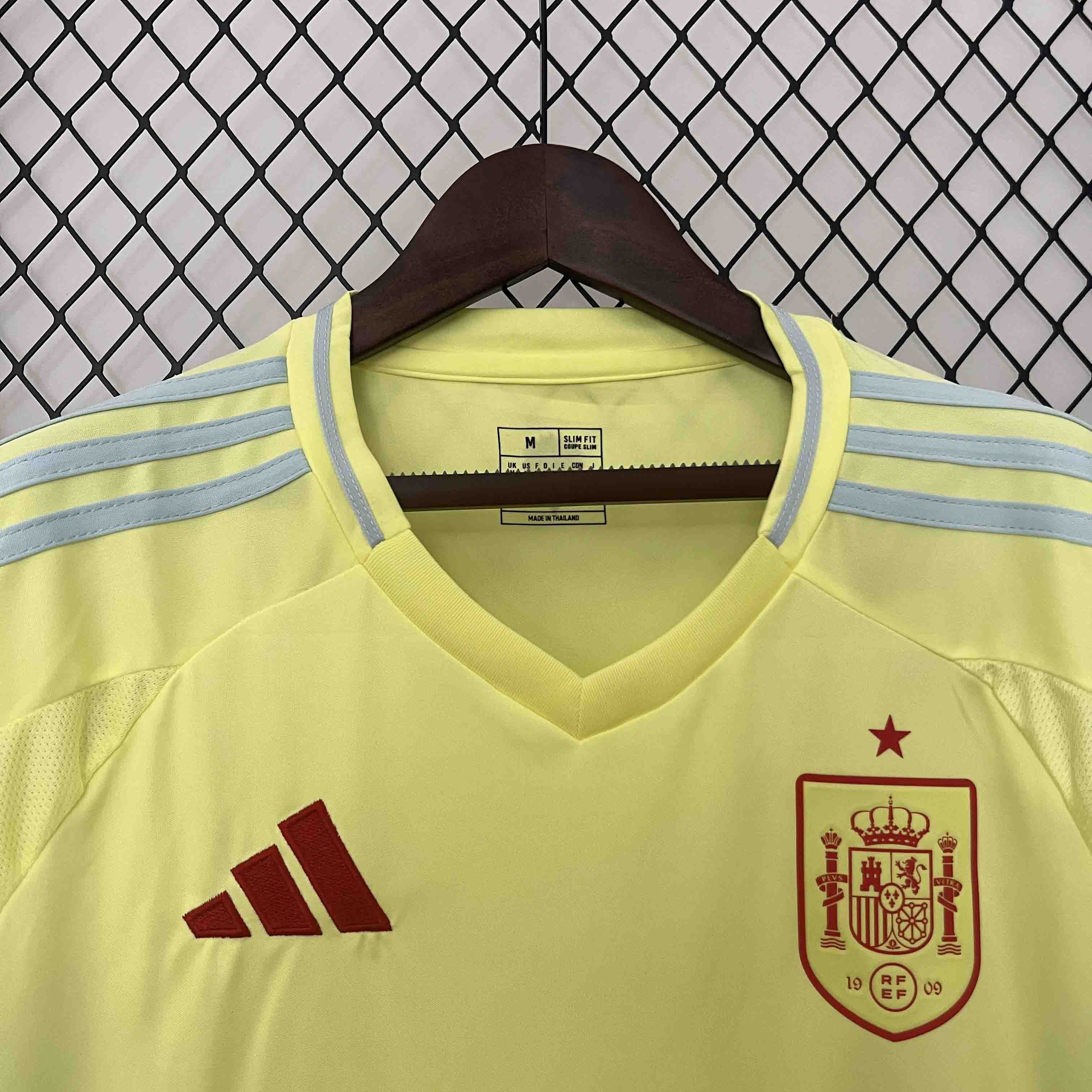 2024 Spain LAMINE YAMAL #19 Euro Cup Away Football Jersey - view 12