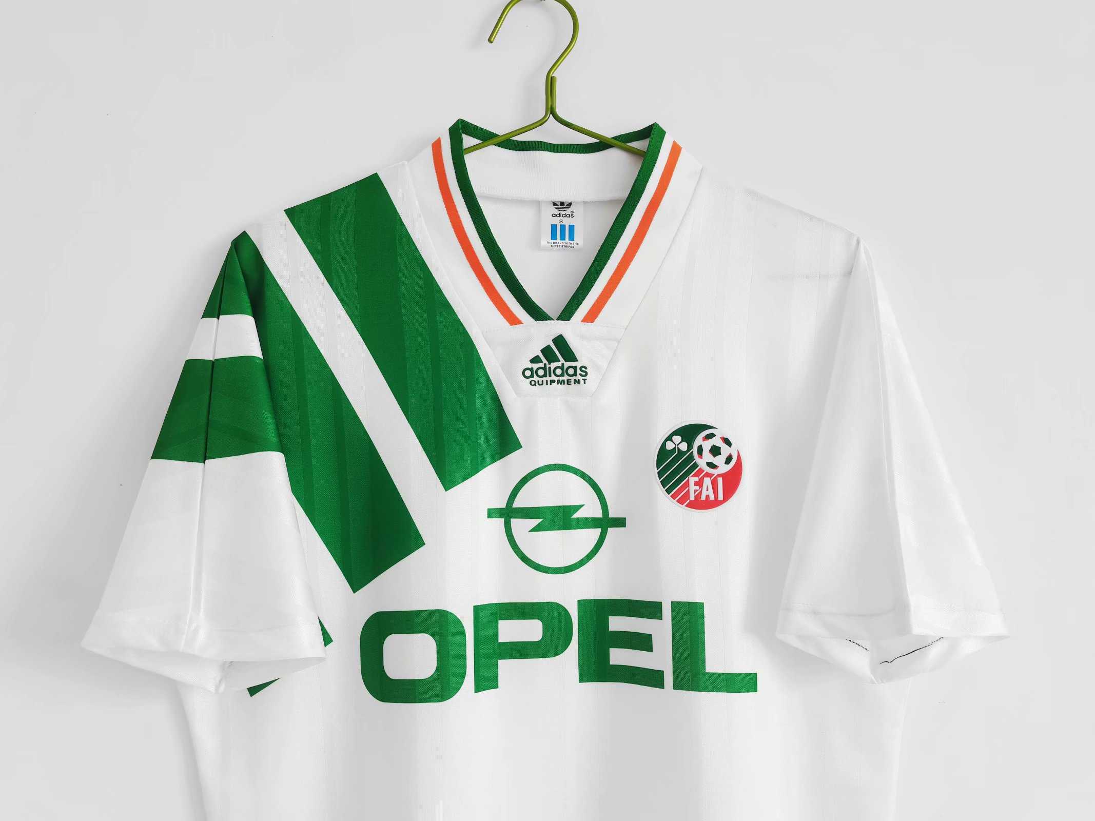 1992/94 Ireland Away Retro Jersey - gallery