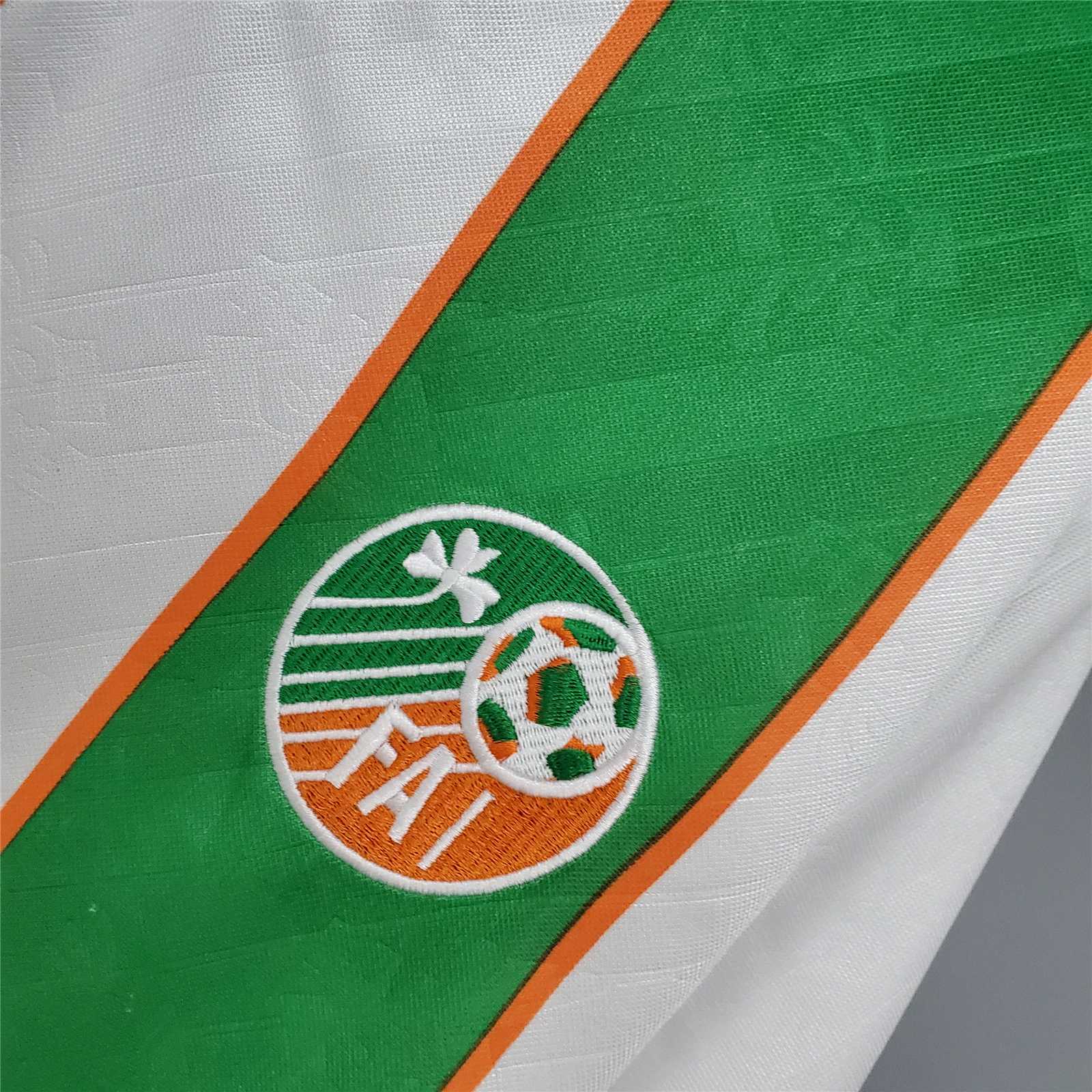 1994 Ireland Away Retro Jersey - gallery