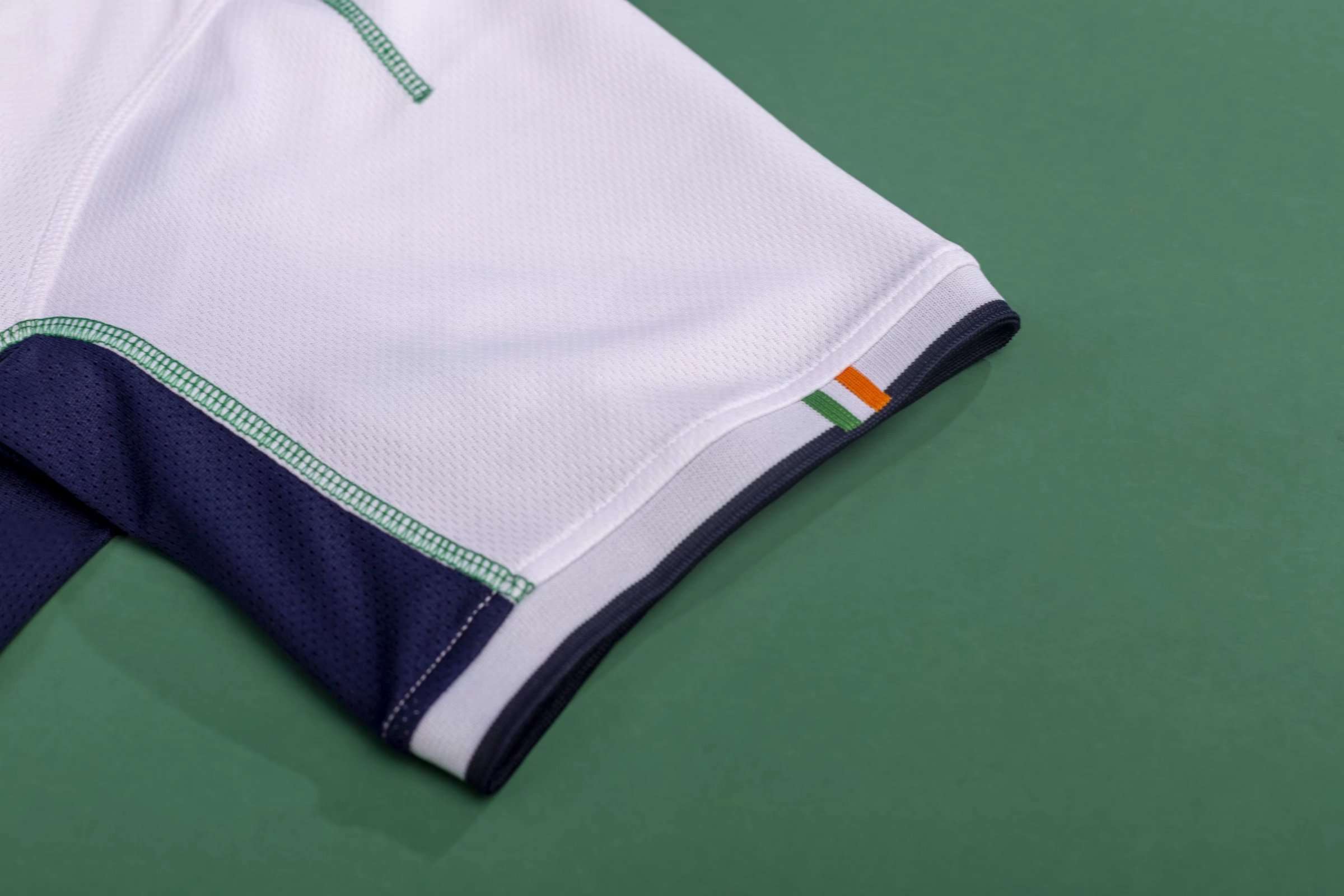 2002 Ireland Away Retro Jersey - gallery