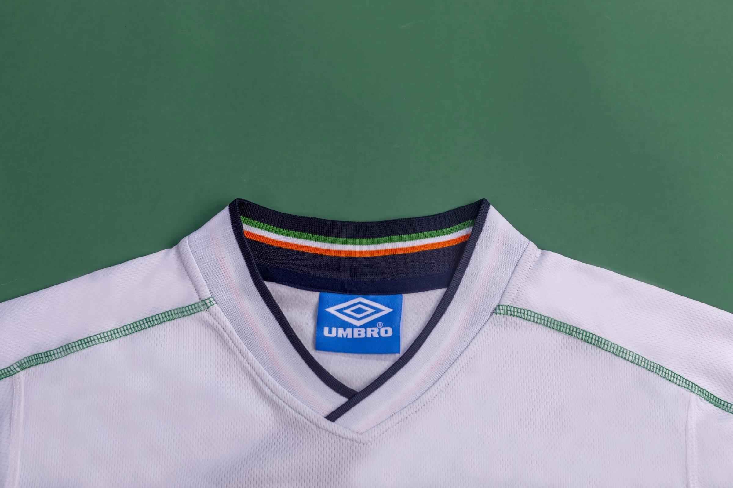 2002 Ireland Away Retro Jersey - gallery