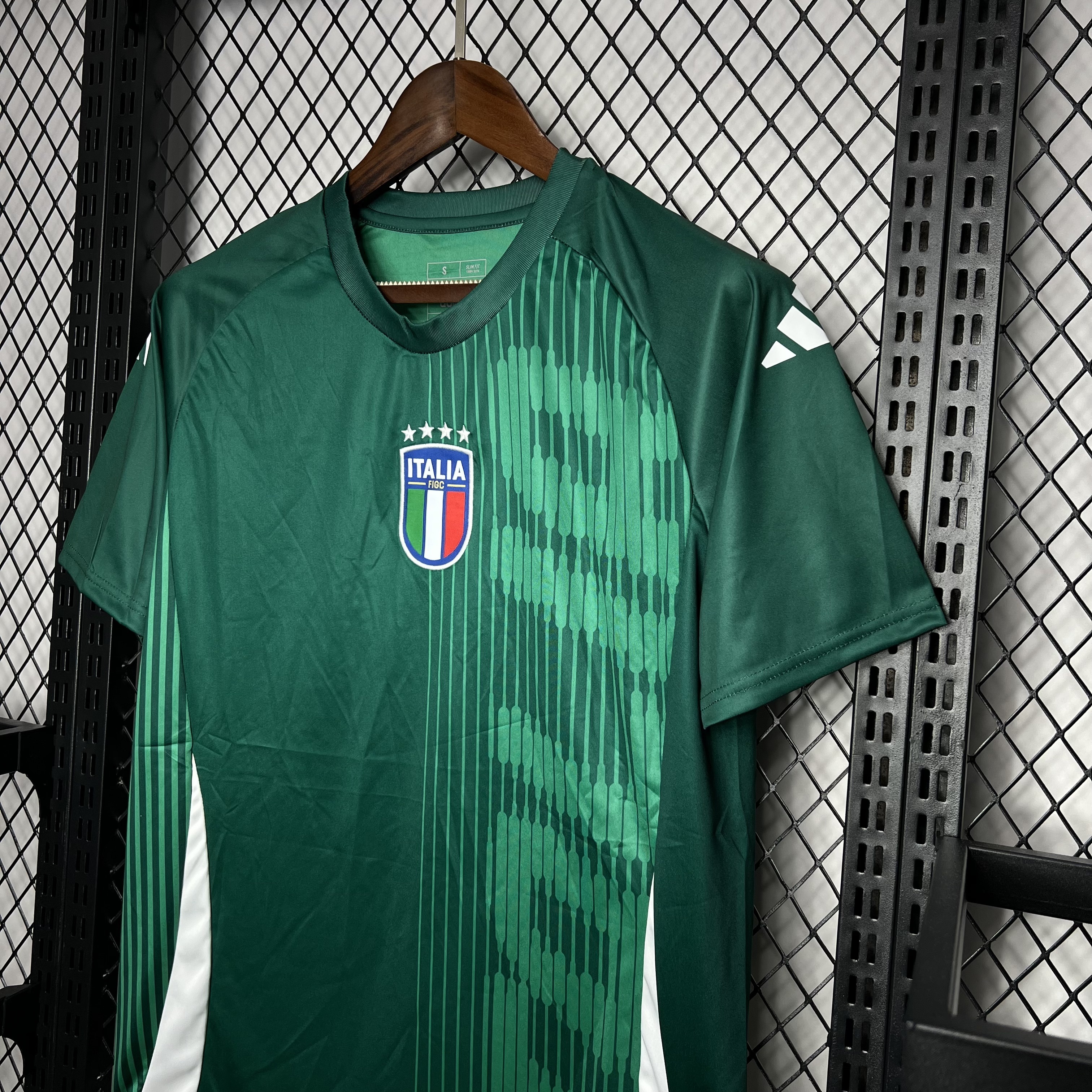 2024 Italy Euro Cup Pre-match Training Jersey - gallery