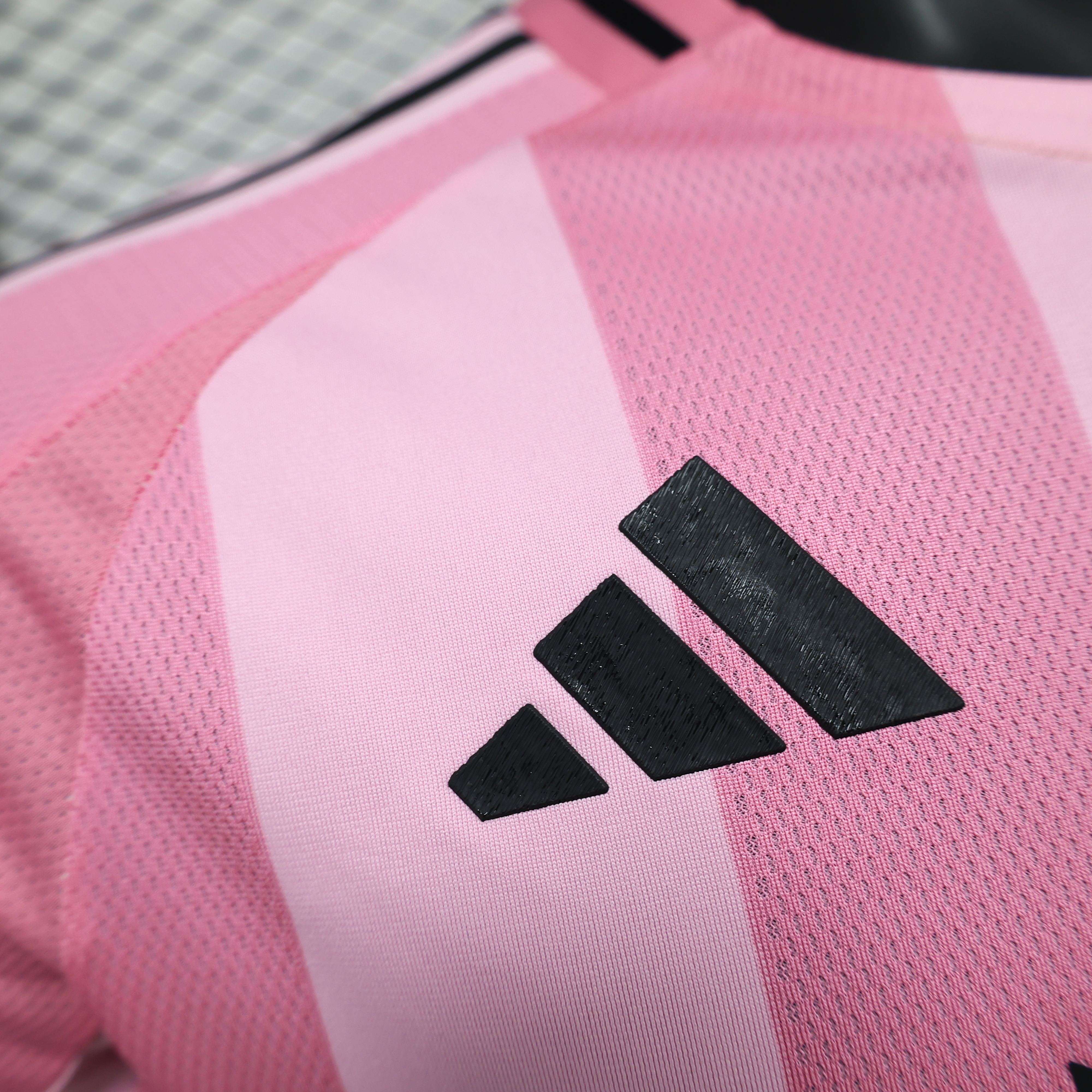 25-26 Inter Miami CF Pink  Soccer Jersey Player Version - gallery