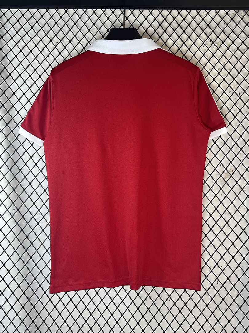 Red Manchester United休闲服