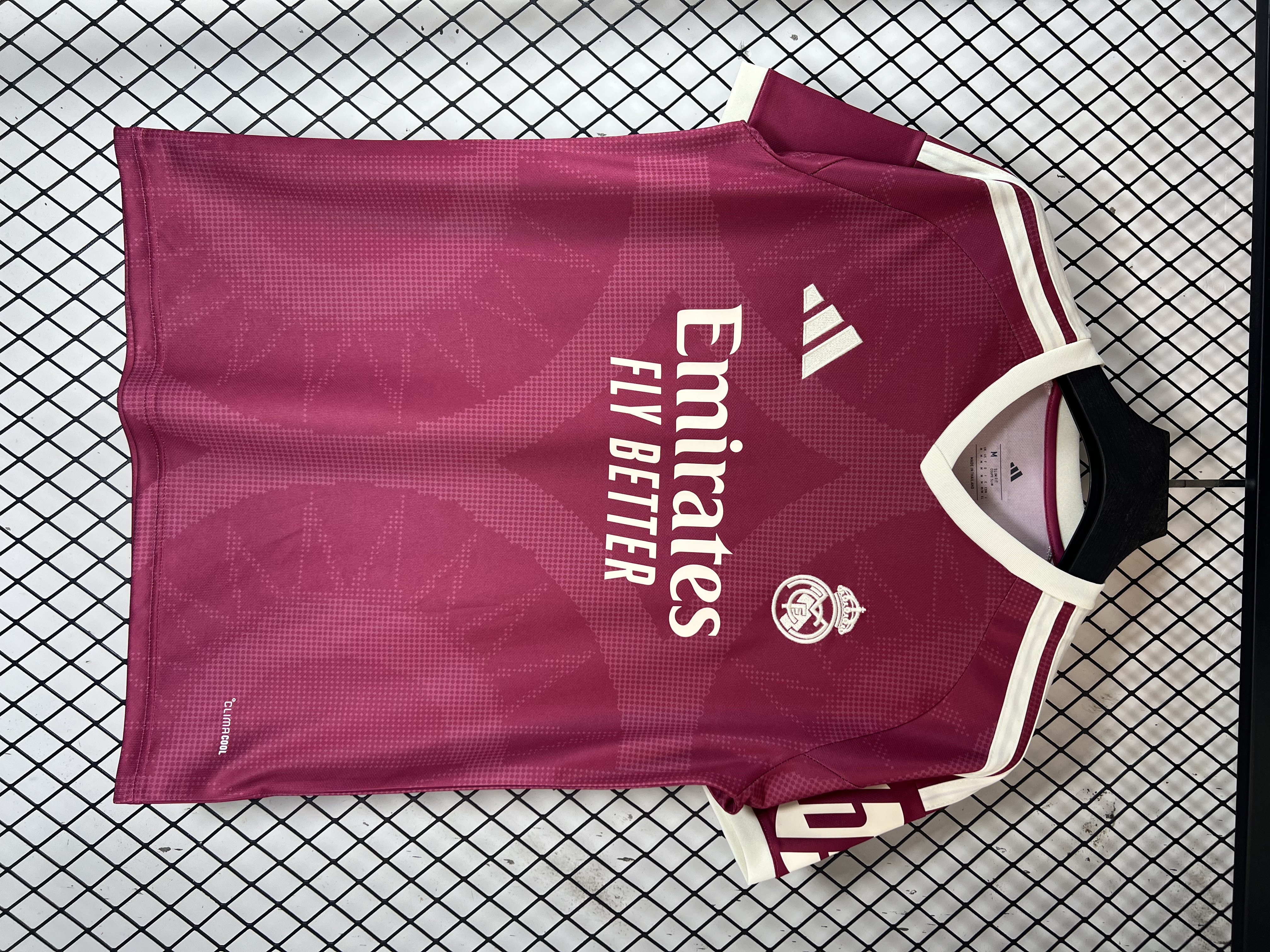 梅Red Real Madrid Second Away Jersey