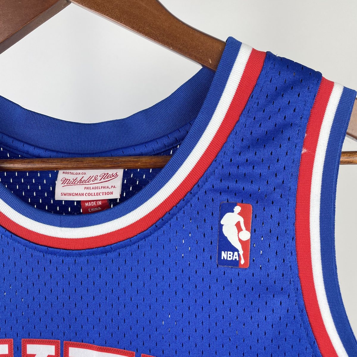 Philadelphia 76ers 1982-83 Season Throwback Jersey Blue #6 Julius Erving - detail