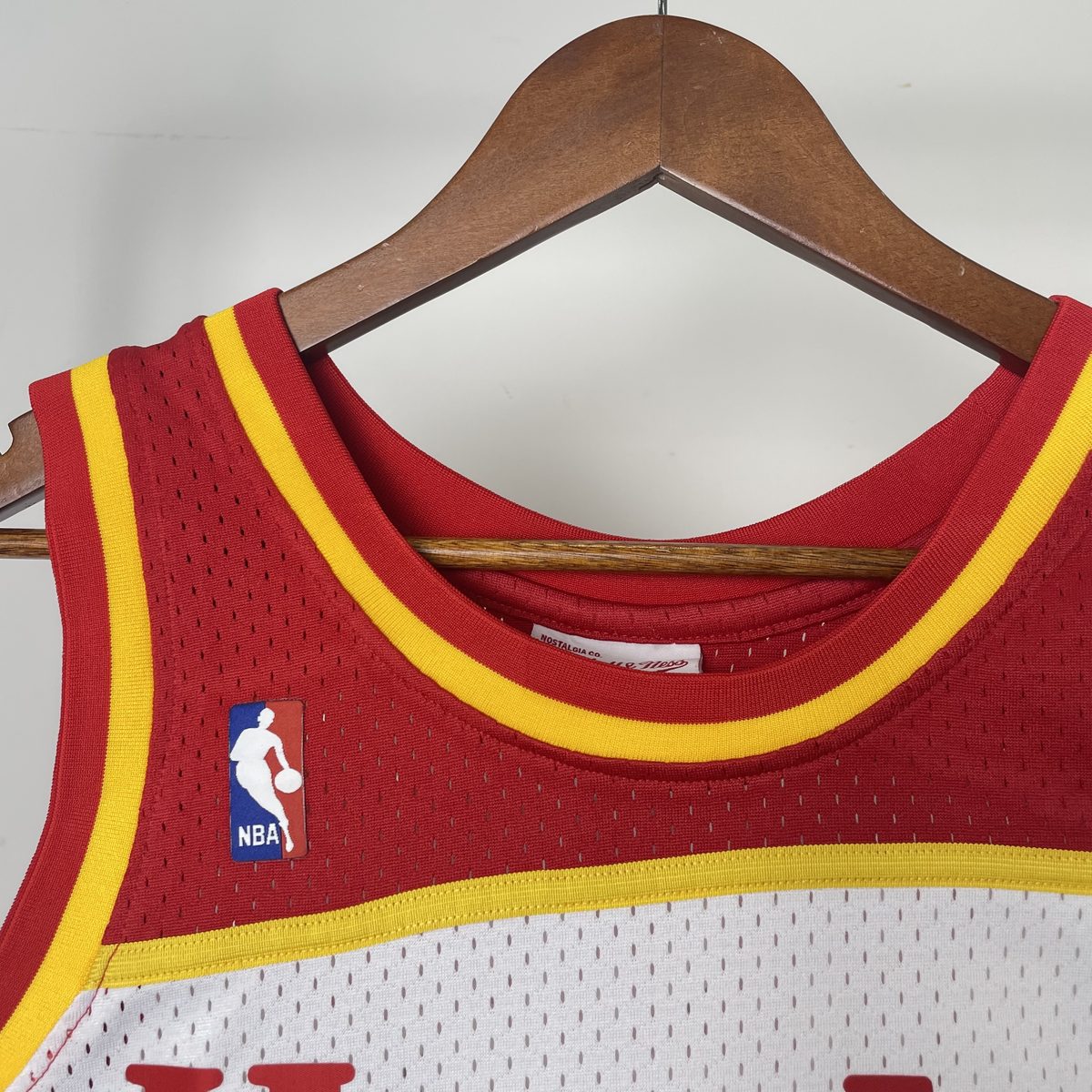 Atlanta Hawks 1985-86 Season Throwback Heat-Pressed Jersey Red #21 Dominique Wilkins - detail