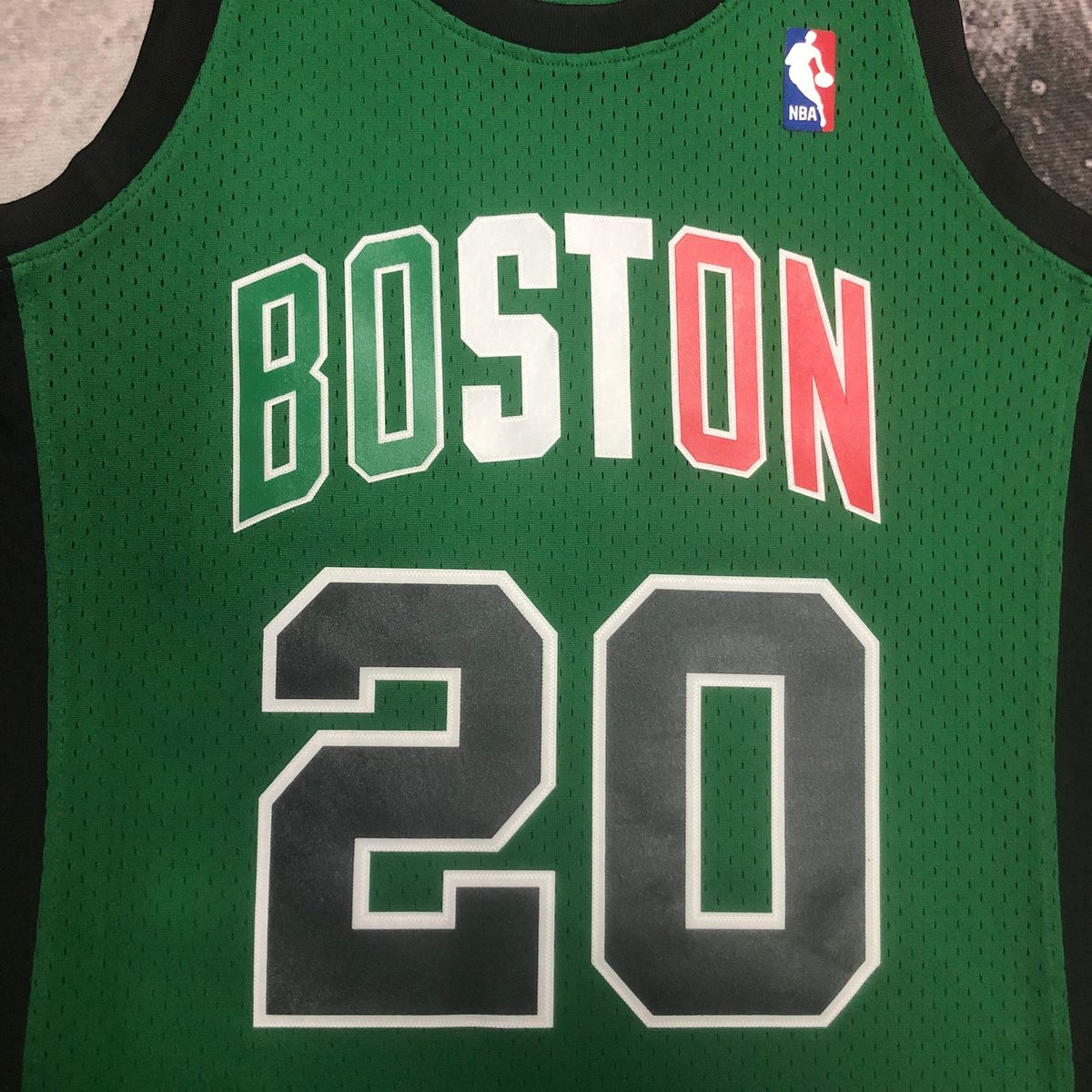 Boston Celtics Throwback Heat-Pressed Swingman Jersey Navy Ray Allen #20 - detail