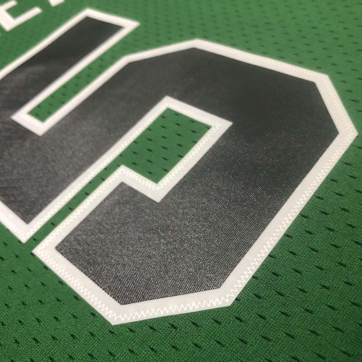 Boston Celtics Throwback Heat-Pressed Swingman Jersey Green #5 Kevin Garnett - detail