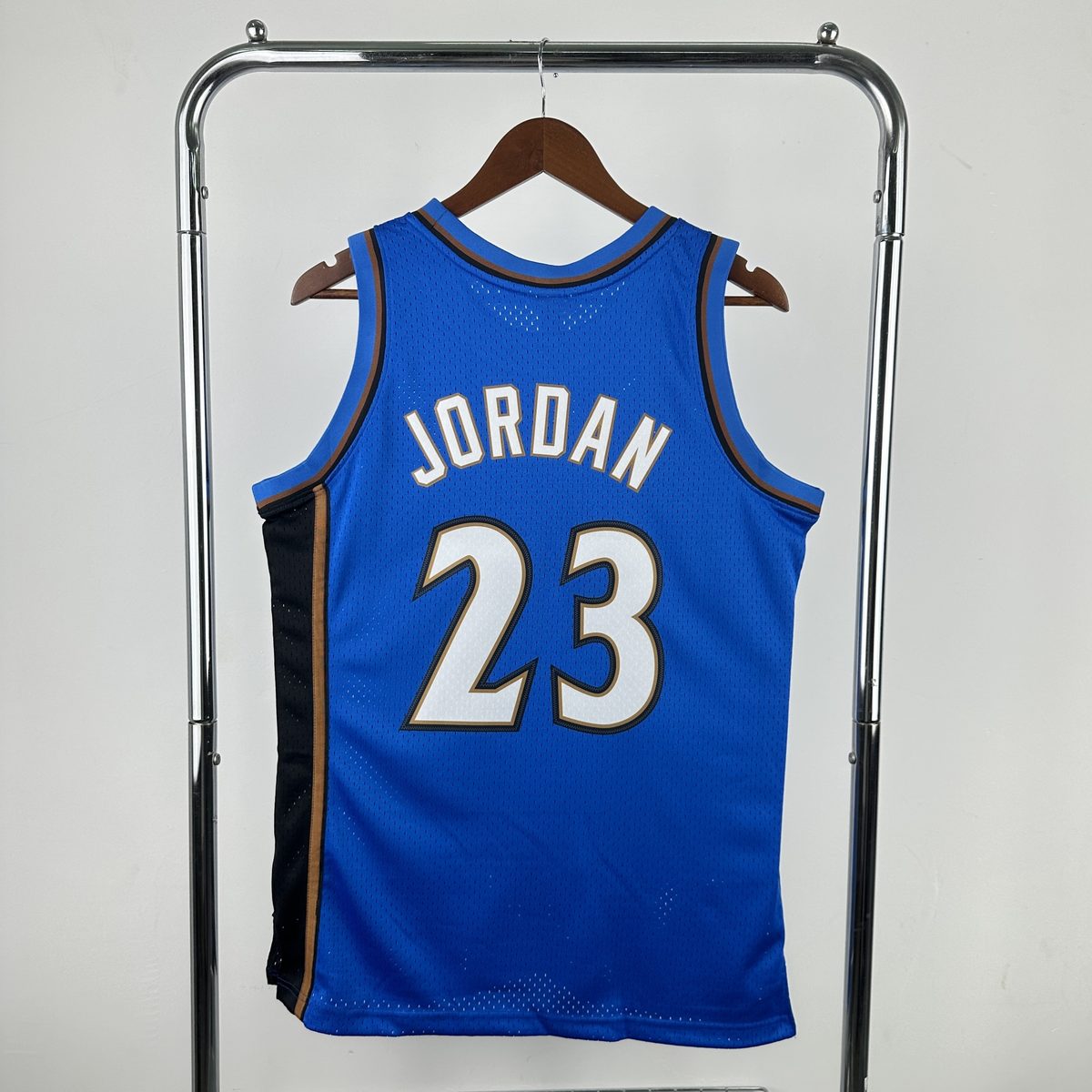 Washington Wizards 01/02 Season Retro Heat-Pressed Swingman Blue #23 Michael Jordan Jersey - detail