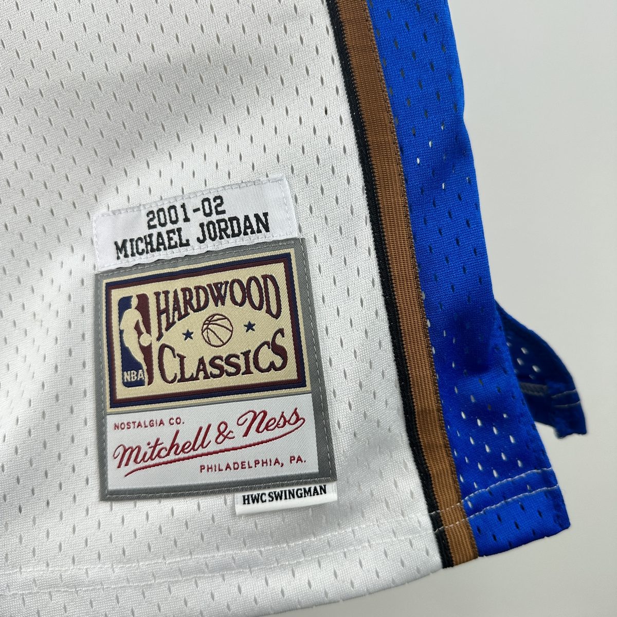 Washington Wizards 01/02 Season Throwback Jersey White #23 Jordan - detail