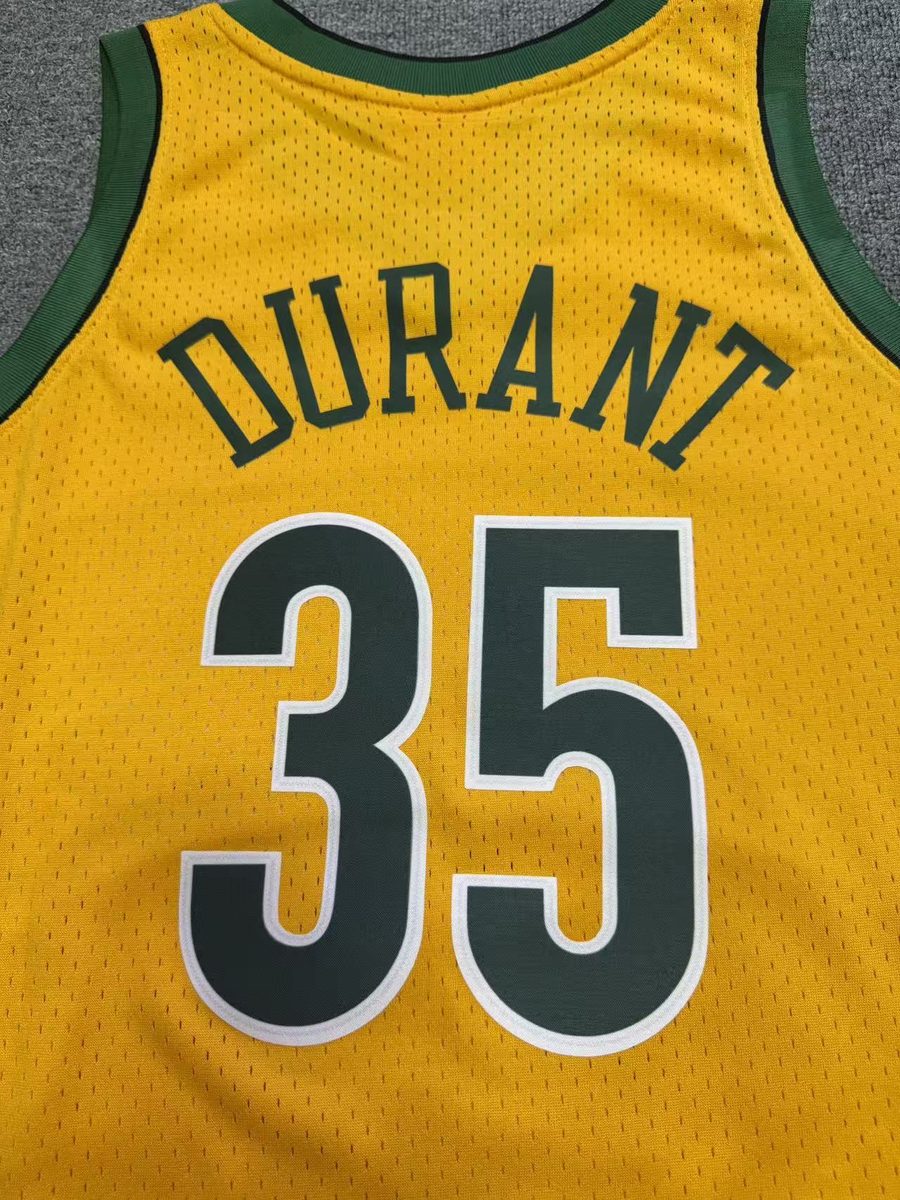 Nike MN Throwback Heat-Pressed Swingman Jersey: Seattle Supersonics 2007-08 Season Yellow #35 Kevin Durant - detail