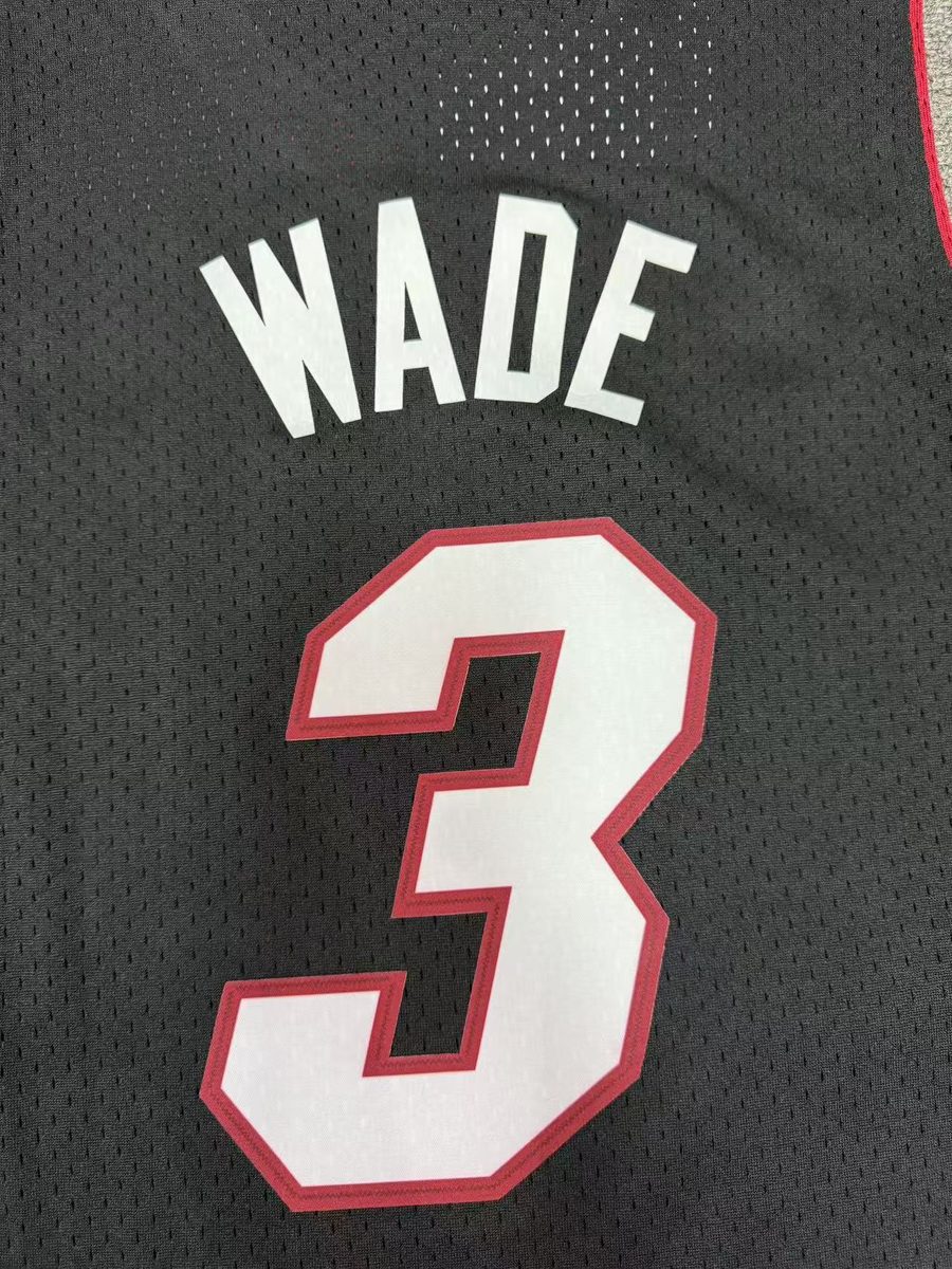 Heat 2012-13 Season Throwback Swingman Jersey Black #3 Wade - detail